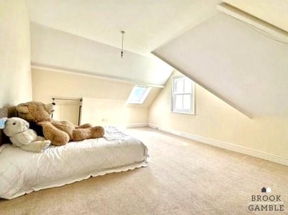 5 Bedroom House - Semi-Detached. Cliff Road in Eastbourne, East Sussex 15